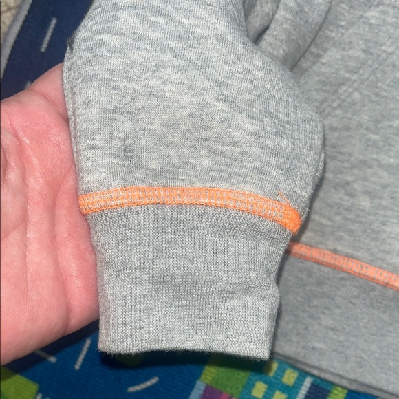 Nike Kids Gray Sweatpants and Hoodie Set - Picture 9 of 13